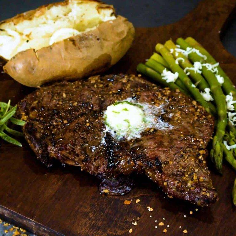 Grilled Rib-Eye with Garlic Butter