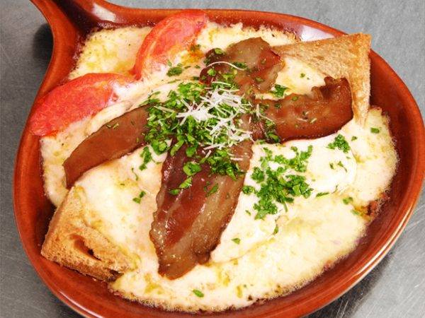 hot brown with tomatoes