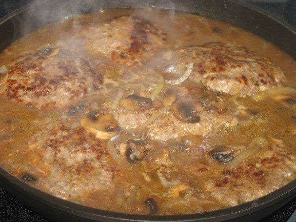 Ruthie’s Sunday Salisbury Steak