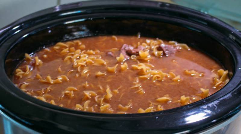 Crock-Pot Steak & Pasta Soup